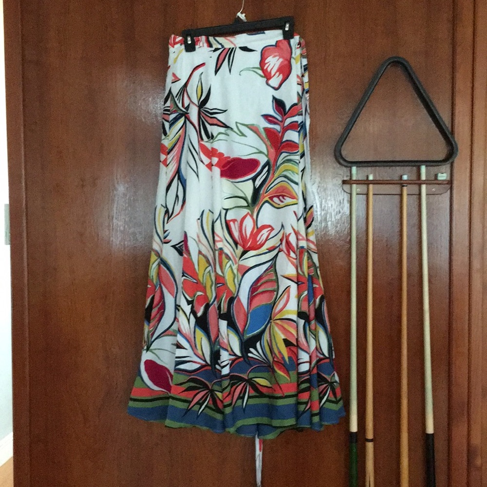 NY&Co Printed Wrap Skirt